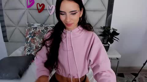 Snapshot of nina_pons chatting on February 19, 2:12 am Nina online show from February 19, 2:12 am