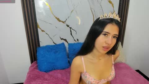 Nina online show from November 13, 8:11 pm