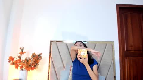 Nina online show from October 14, 6:33 pm