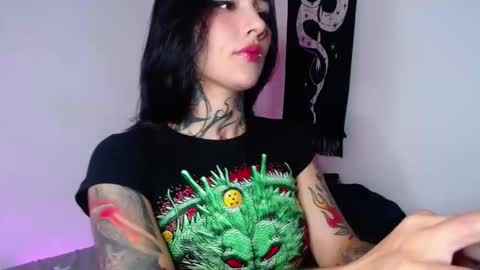  Heyyy guys Im Ninas crazy  online show from April 8, 2:42 pm