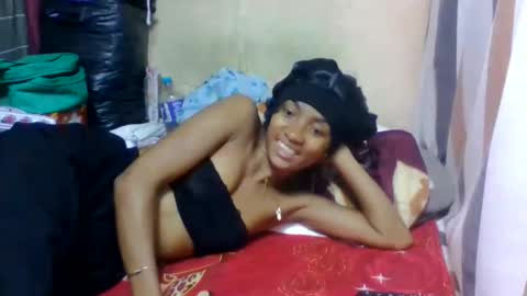 ninaeaa online show from May 26, 7:36 am