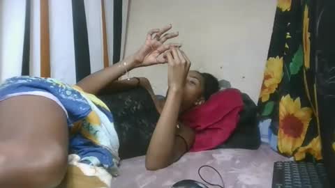 ninaeaa online show from November 15, 6:42 pm