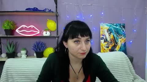Snapshot of ninaflawlees chatting on January 21, 10:41 pm ninaflawlees online show from January 21, 10:41 pm