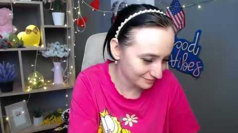 ninaflawlees online show from July 7, 6:04 am