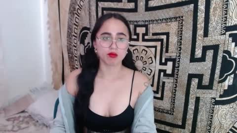N I N A online show from January 28, 2:42 pm