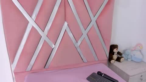 Nina online show from February 17, 4:55 am