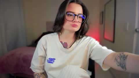 ninavolkov online show from January 9, 11:02 pm