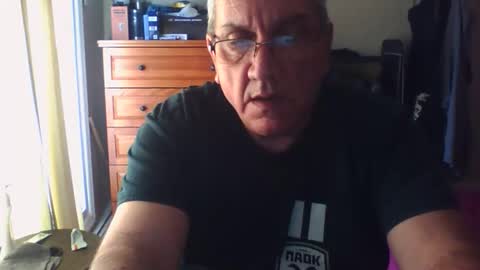 Dennis online show from October 22, 2:19 pm