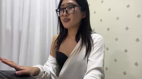 niravoid online show from September 25, 7:32 pm