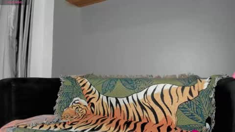 Suri online show from October 11, 12:32 pm