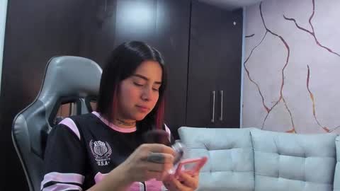 Nixie online show from September 23, 3:00 am