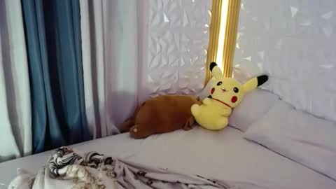 njay_16 online show from November 14, 2:30 pm