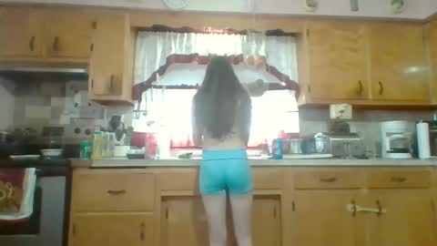 njsnowbunny online show from September 25, 7:54 pm