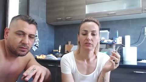 no_limit_coupl3 online show from September 18, 9:13 am