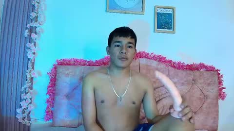 Noah online show from May 18, 3:38 am