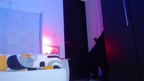 Zoe  online show from November 26, 3:37 am