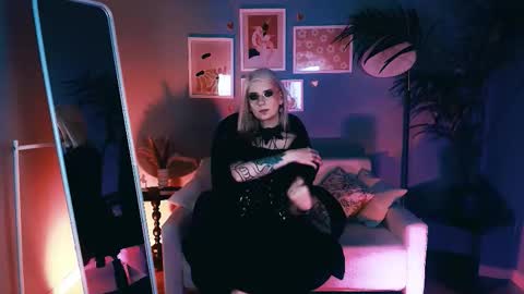 REAL name LiaDM are always open online show from October 18, 2:32 pm