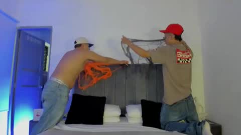 Noah Jayden online show from October 25, 7:25 pm