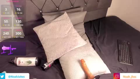 noah_johes online show from September 28, 5:16 am