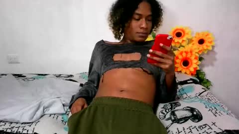 Noah Millers online show from November 19, 10:30 pm