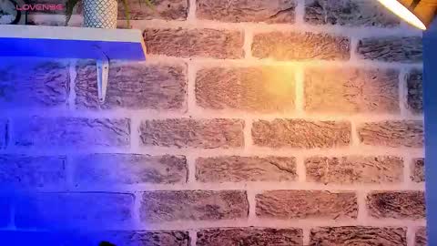    online show from October 6, 12:34 pm