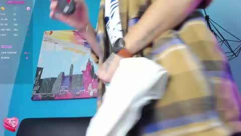    online show from February 6, 12:04 pm