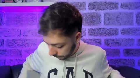    online show from November 27, 12:13 pm