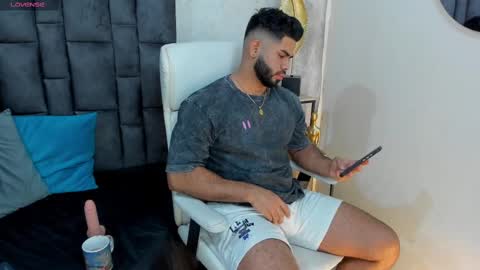 Noah online show from February 15, 9:49 am