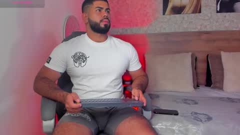 Noah online show from September 19, 8:01 pm