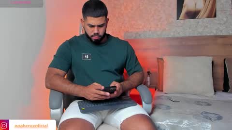 Noah online show from September 20, 8:12 pm