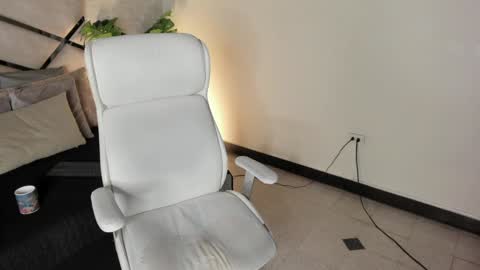 Noah online show from February 8, 12:17 pm