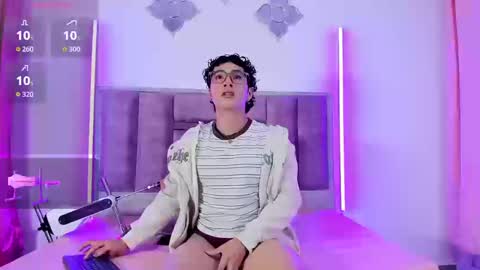 noahjhoness online show from September 20, 1:58 pm
