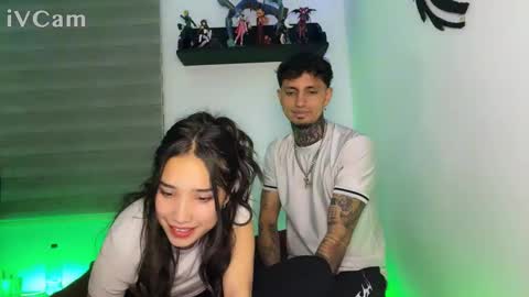 Jean Y Isa online show from November 26, 2:42 am