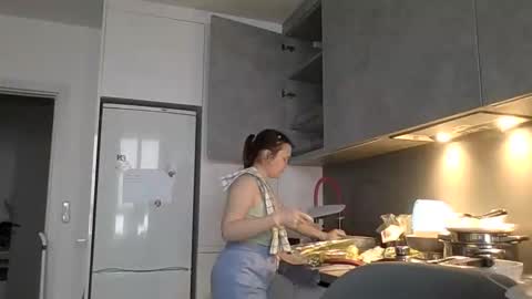 nodarell online show from November 23, 9:40 am