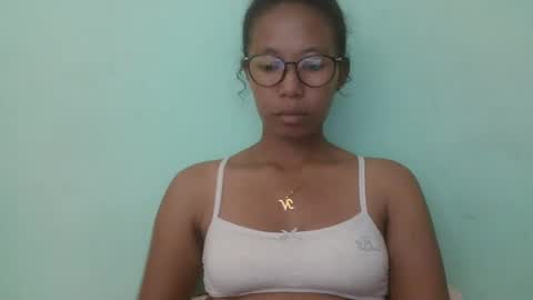 noellah online show from March 4, 5:00 am