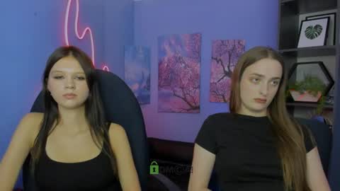 Noelle online show from July 27, 1:08 pm