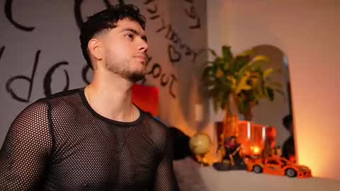 kevin online show from October 18, 5:28 pm