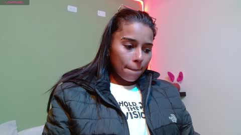 Snapshot of noha_thomson chatting on January 28, 8:15 pm Noha Thomson online show from January 28, 8:15 pm