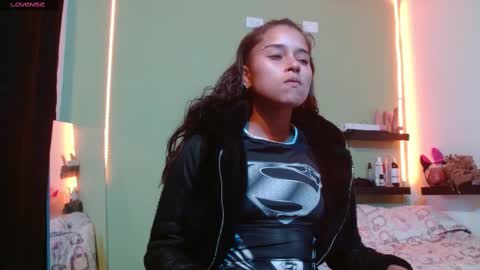 Snapshot of noha_thomson chatting on March 1, 10:10 pm Noha Thomson online show from March 1, 10:10 pm