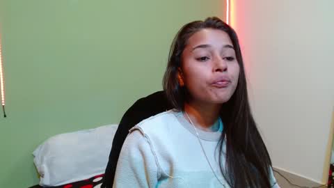 Snapshot of noha_thomson chatting on December 12, 12:55 pm Noha Thomson online show from December 12, 12:55 pm