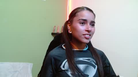 Snapshot of noha_thomson chatting on December 19, 7:18 pm Noha Thomson online show from December 19, 7:18 pm