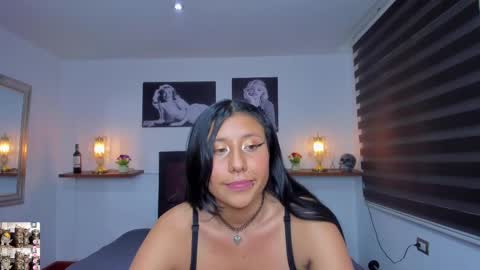 Snapshot of nohemi_louse chatting on February 7, 11:34 pm Nohemi online show from February 7, 11:34 pm