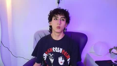 maxie online show from October 12, 3:32 am