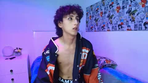 maxie online show from October 24, 6:03 am