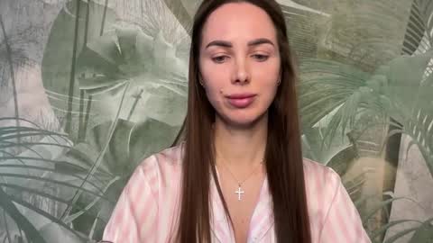 Noirelle online show from September 29, 6:34 am