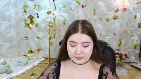 noirwhisper online show from March 4, 3:25 am