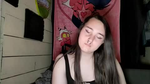 nonbinarybeauty20 online show from April 16, 1:49 am