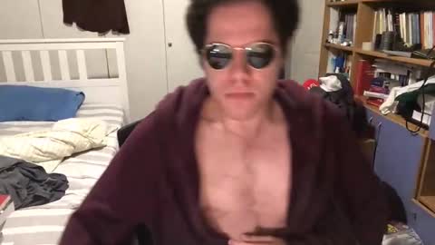 nongay379444 online show from December 18, 6:46 pm