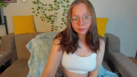 NOORA online show from December 1, 1:03 am