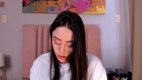 Nora Da Silva online show from October 13, 6:10 pm